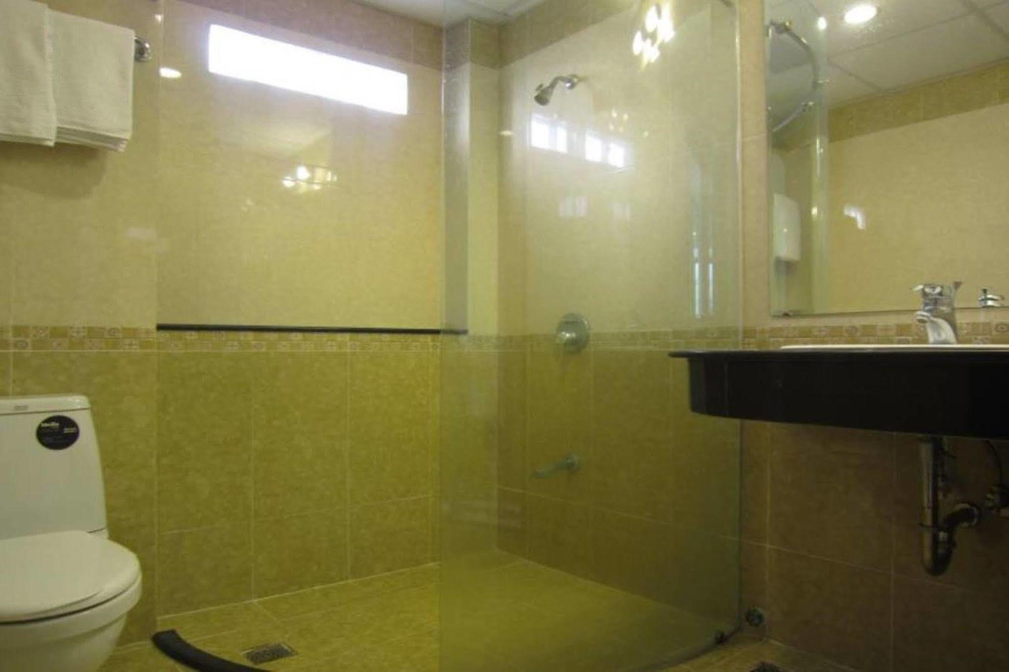 Quy Thanh Hotel TP. Hồ Chí Minh Ngoại thất bức ảnh