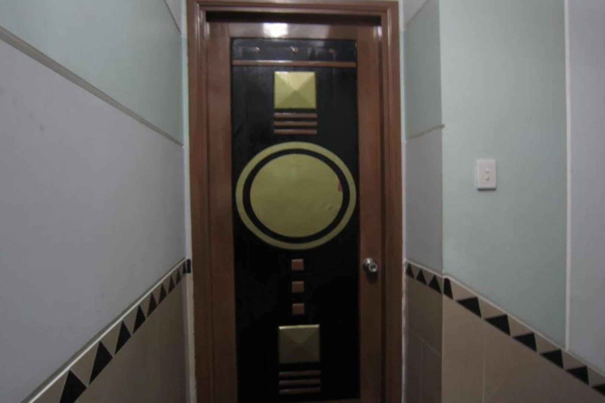 Quy Thanh Hotel TP. Hồ Chí Minh Ngoại thất bức ảnh